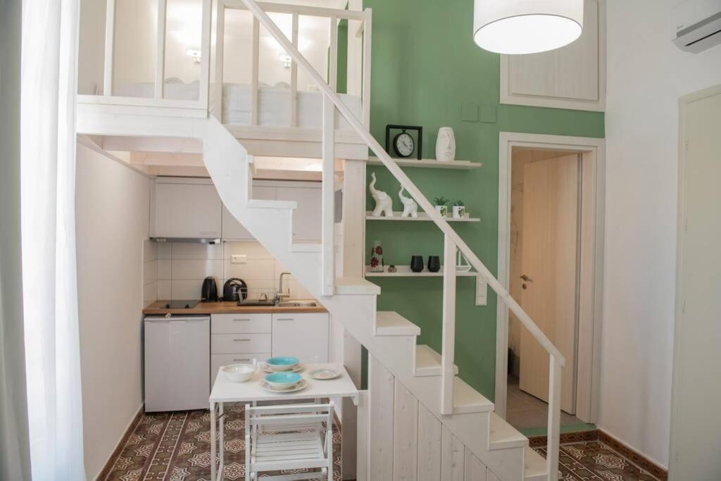 Apartment The Little Big In The Heart Of *