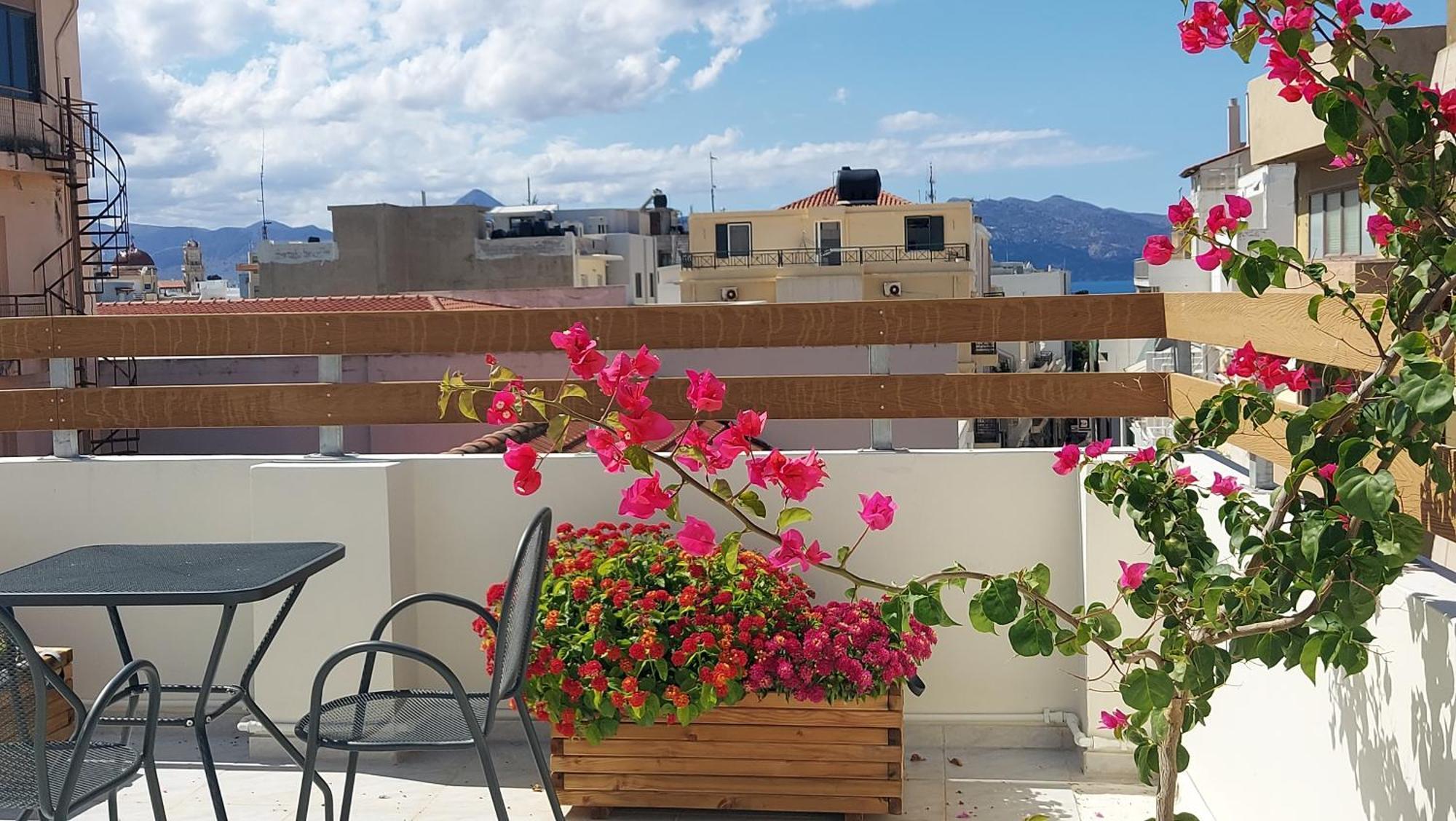 The Little Big In The Heart Of Heraklion (Crete)